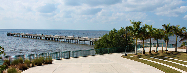 Bayshore Live Oak Park Amphitheater and Fishing Pier
